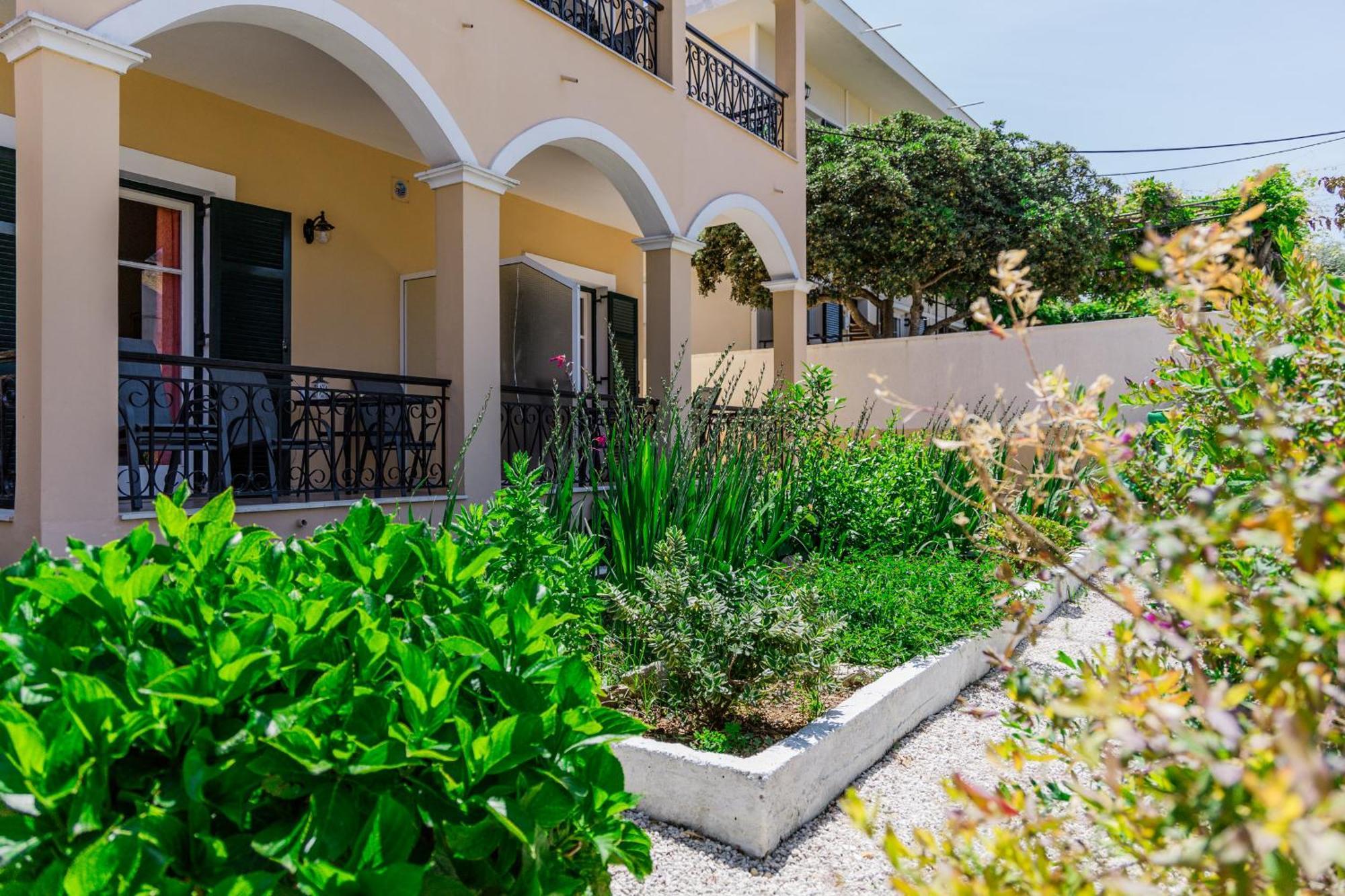 Nikos Cassiopeia Apartment Касиопи Екстериор снимка